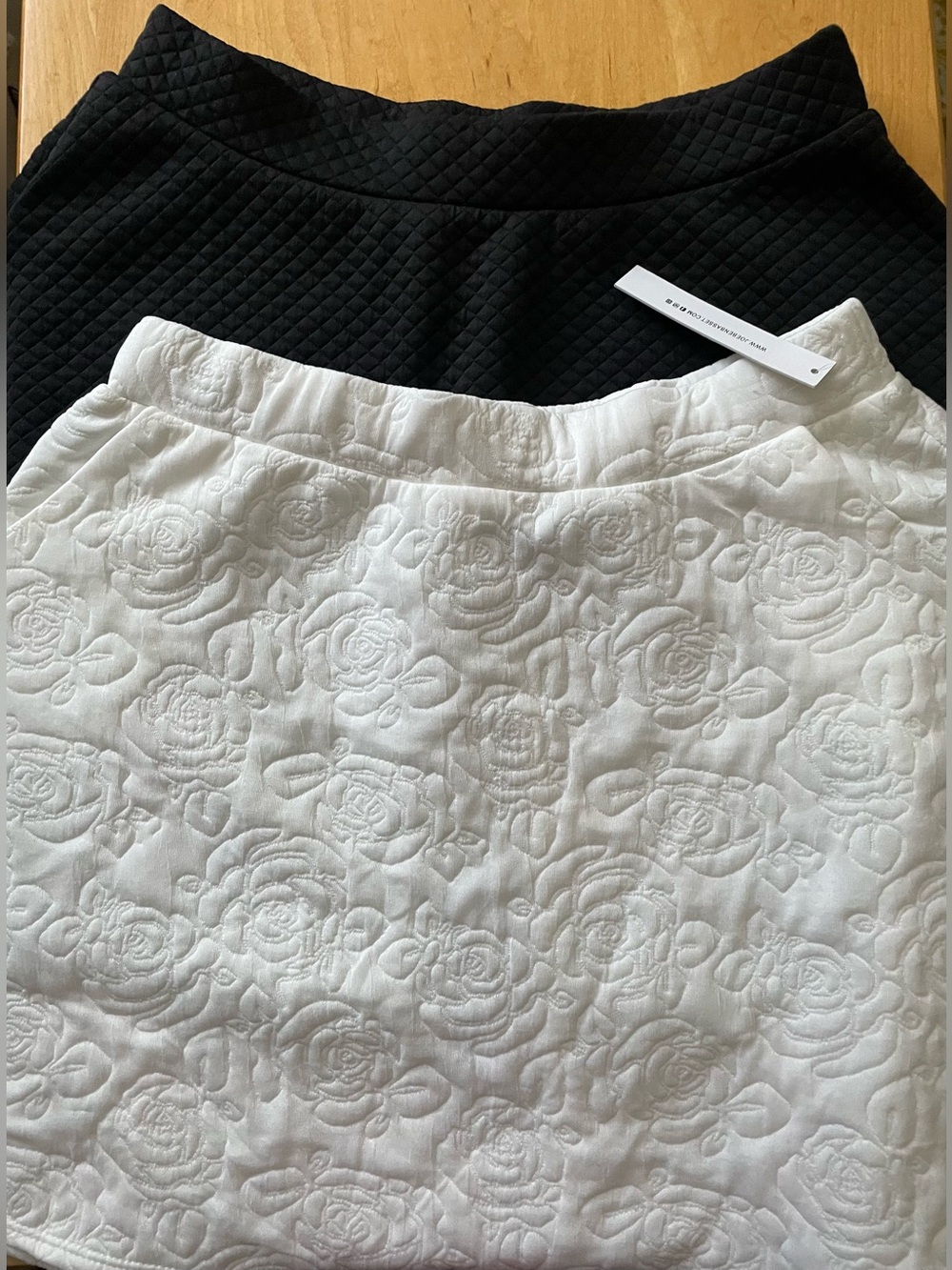 Bundle of 2 Joe B Black and White Quilted Floral Juniors Large Skater Skirts New